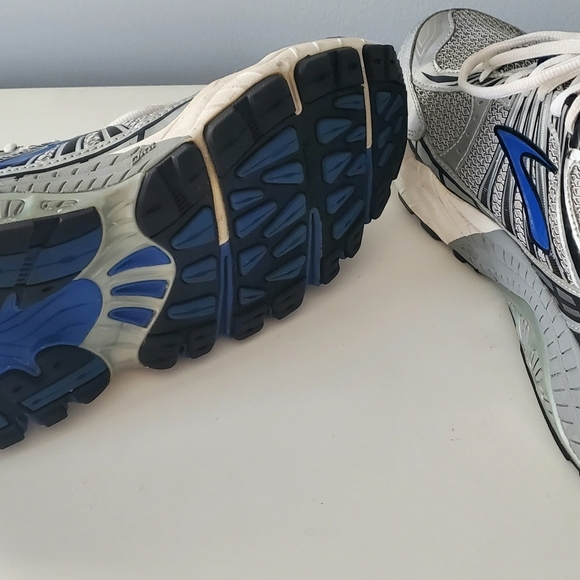 Brooks Mogo Mens Running Shoes Size 11.5 - Picture 5 of 5